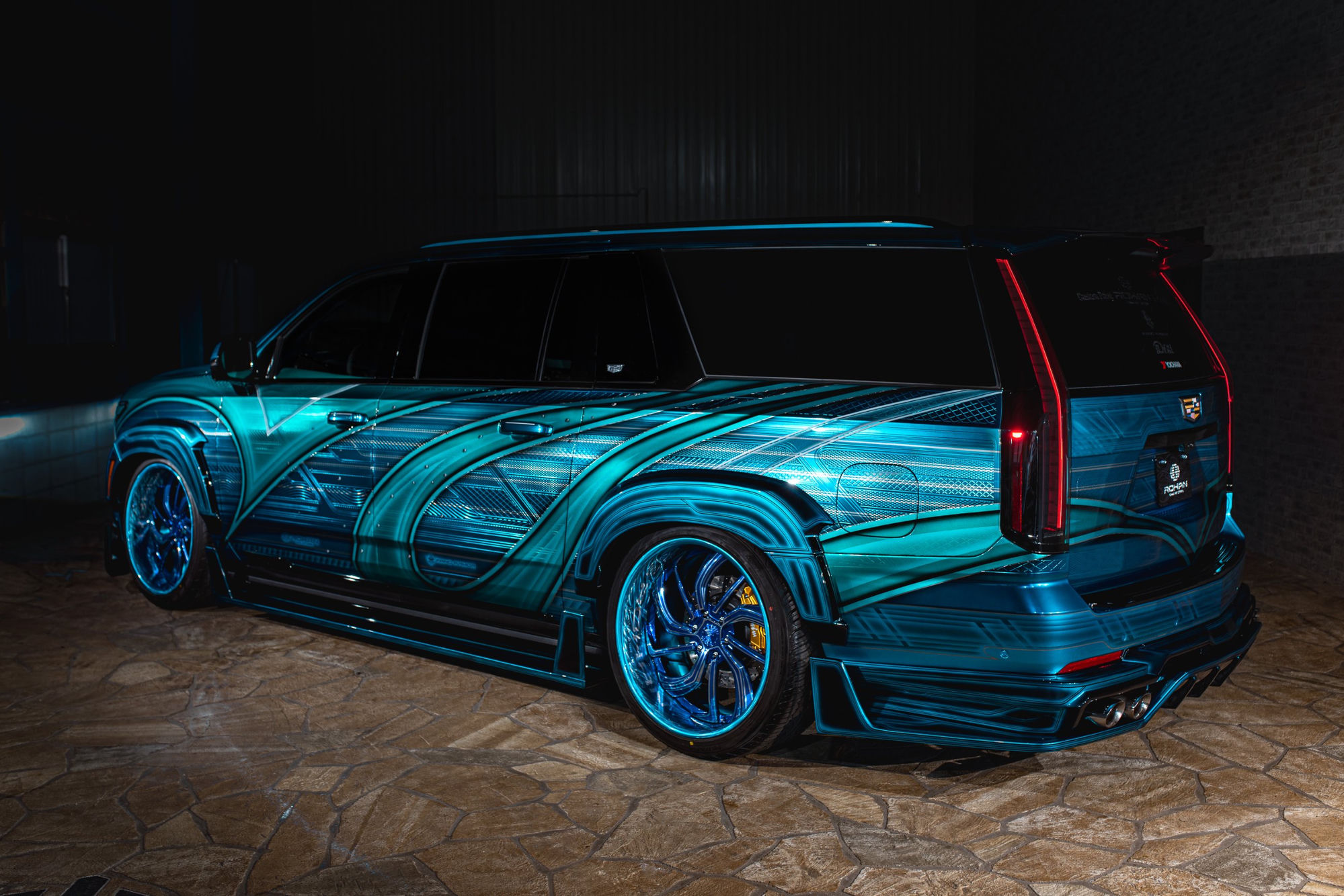 エスカレード Escalade フルキット装着 FANG ARMOR カスタムカー