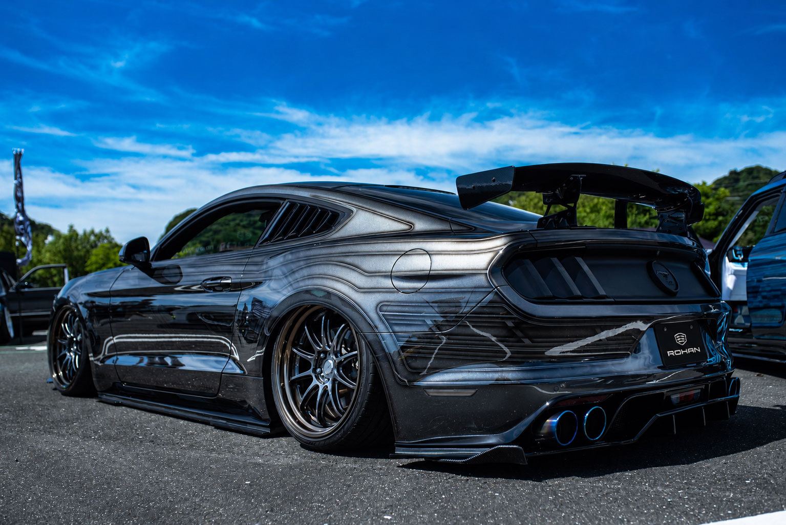 マスタング Mustang ボディエングレービング サイドキット カスタムエアロ